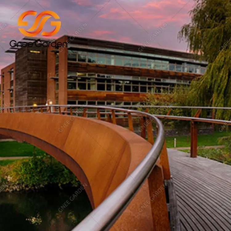 Corten Steel Kraftig hagebro i metall