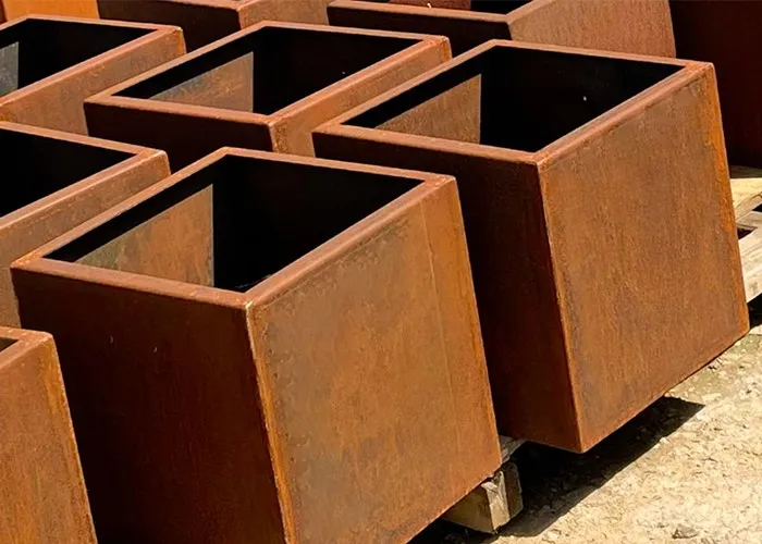 Corten rectangle planter Corten rectangle planter
