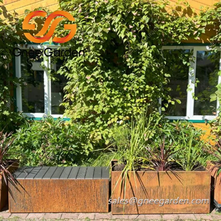 Weathering Steel Street Møbler